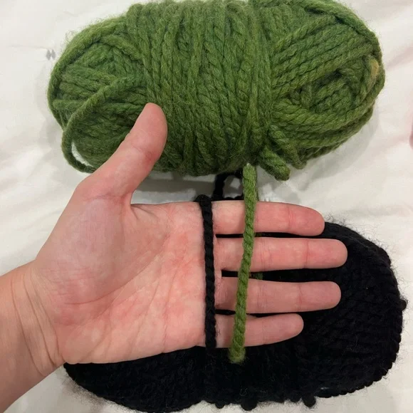 Bundles of yarn: select whatever you want and make an offer - Picture 3 of 8